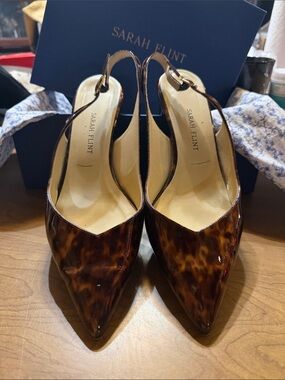 Sarah Flint Tortoiseshell Slingback Pointed-Toe Pumps - Brown